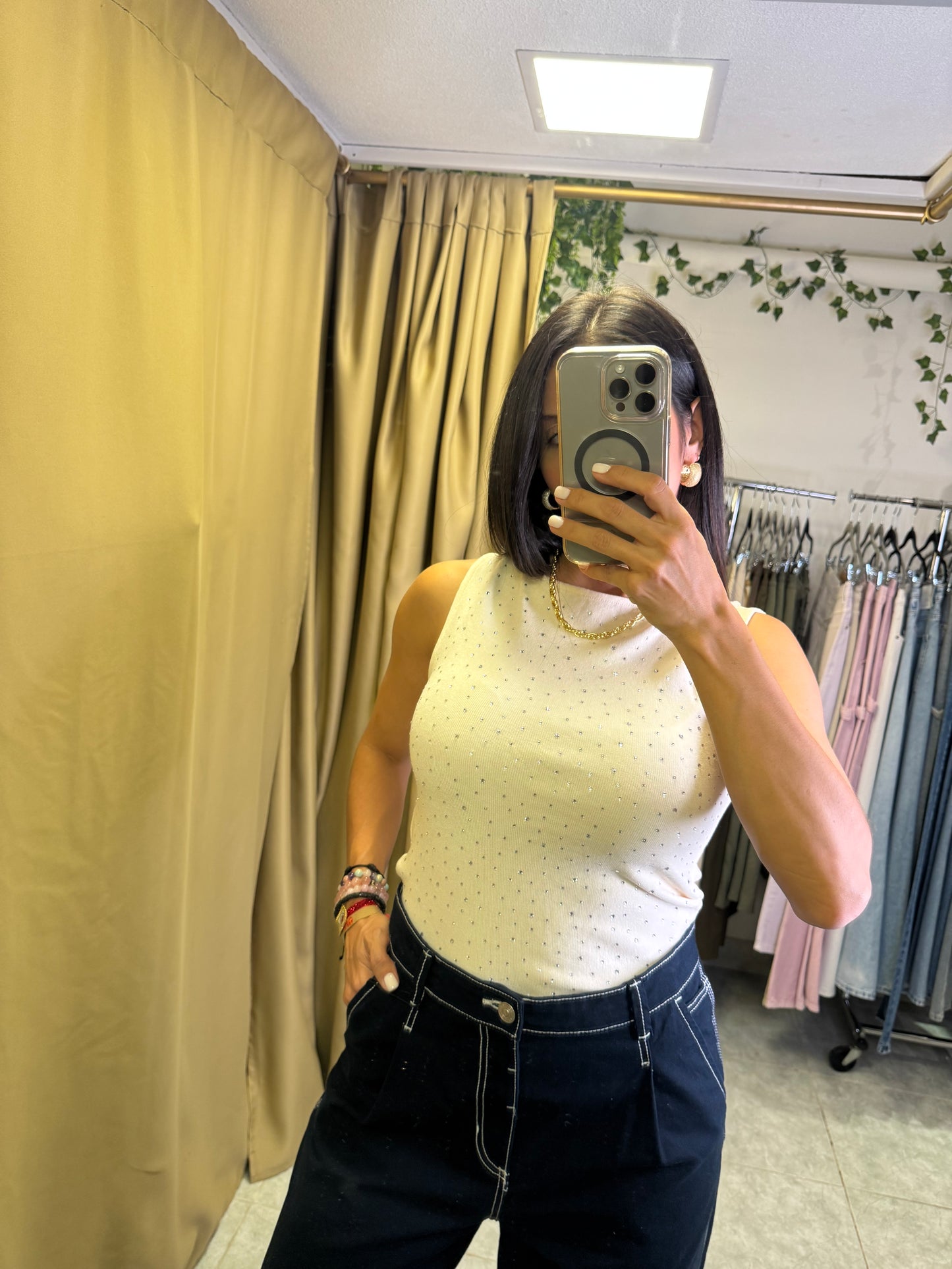 Top Beige Brillos