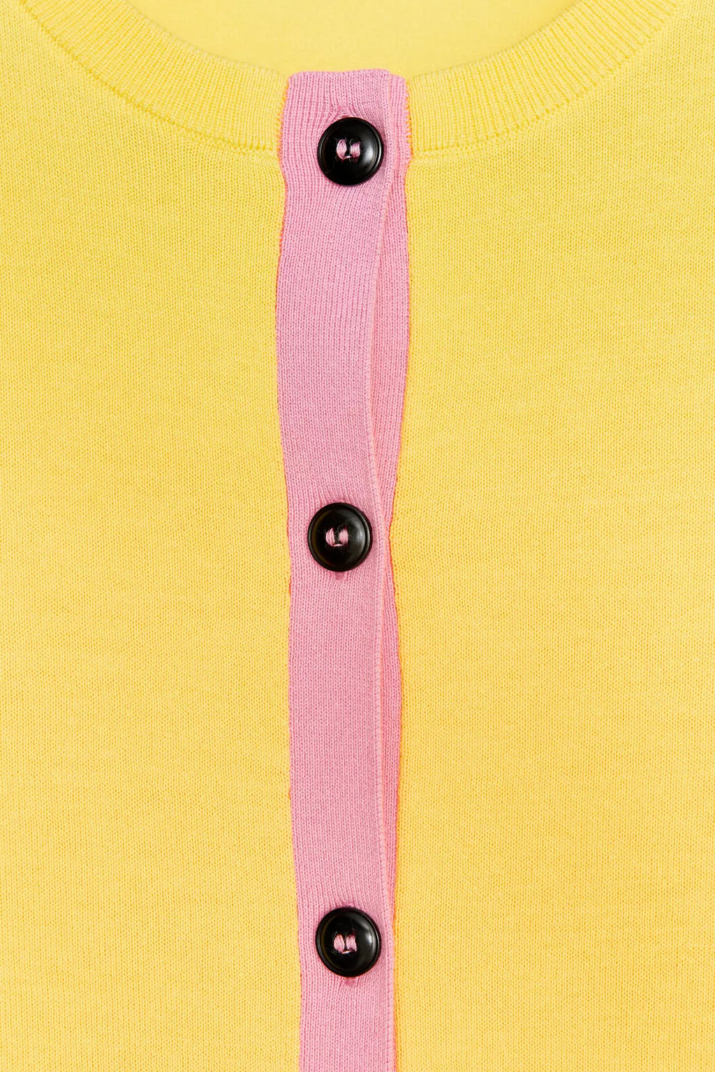 Cardigan Amarillo y fucsia