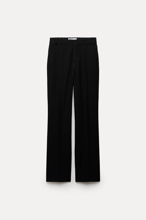 Pantalon negro con abertura