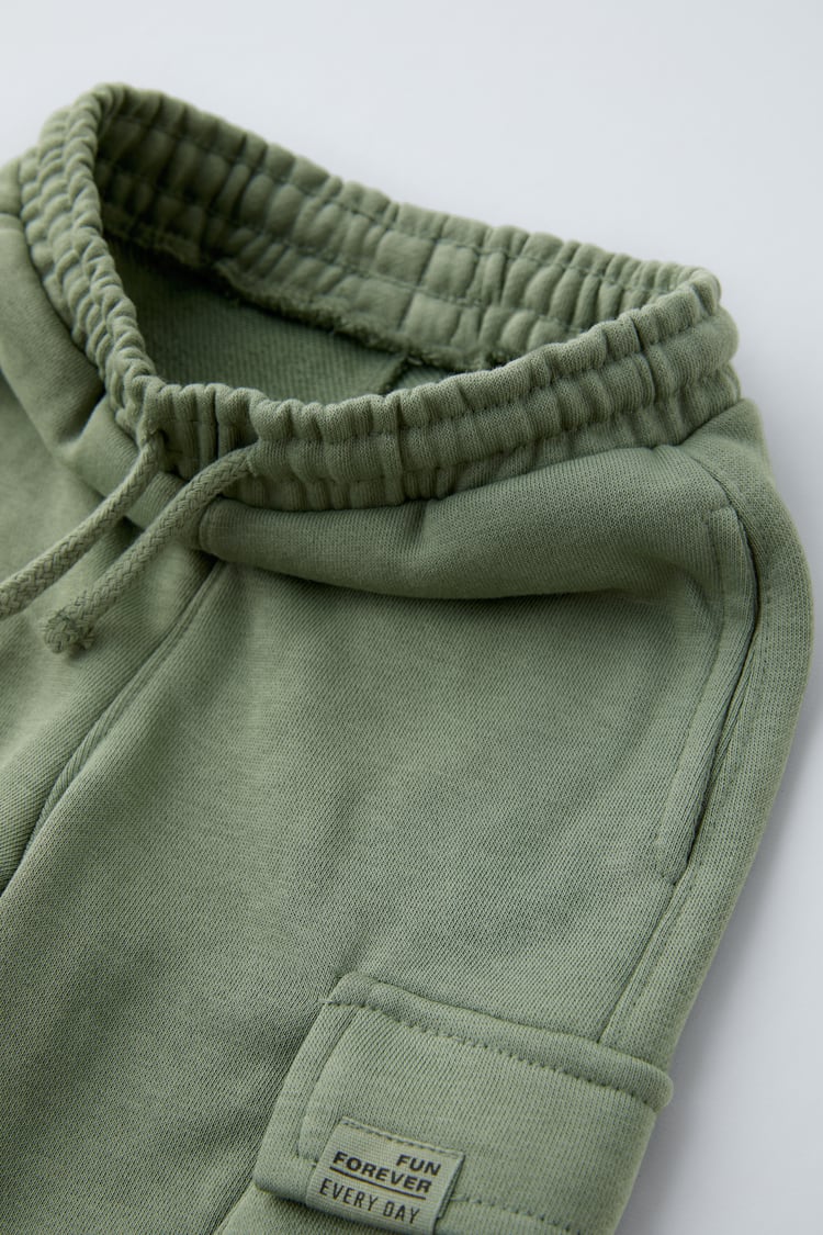 Jogger verde militar